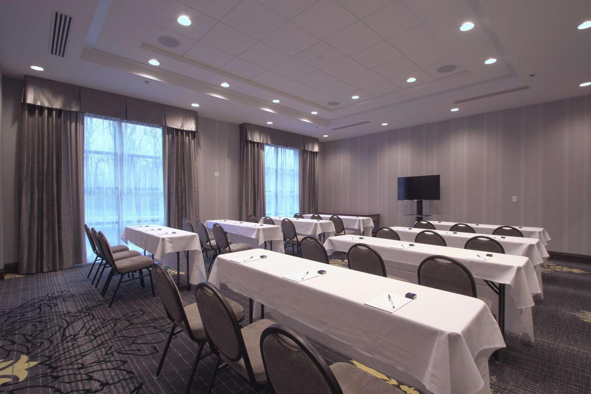 Hampton Inn & Suites Columbus/University Area Esterno foto