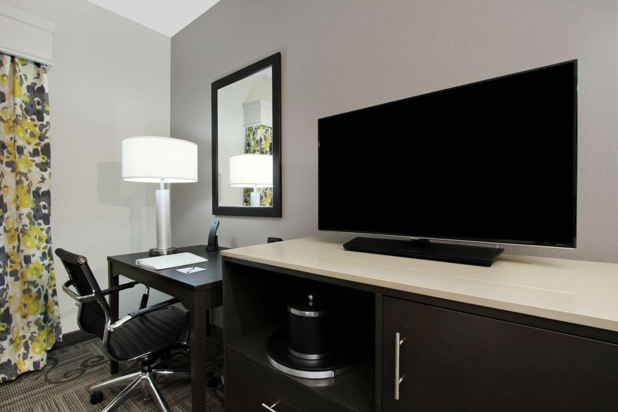 Hampton Inn & Suites Columbus/University Area Esterno foto
