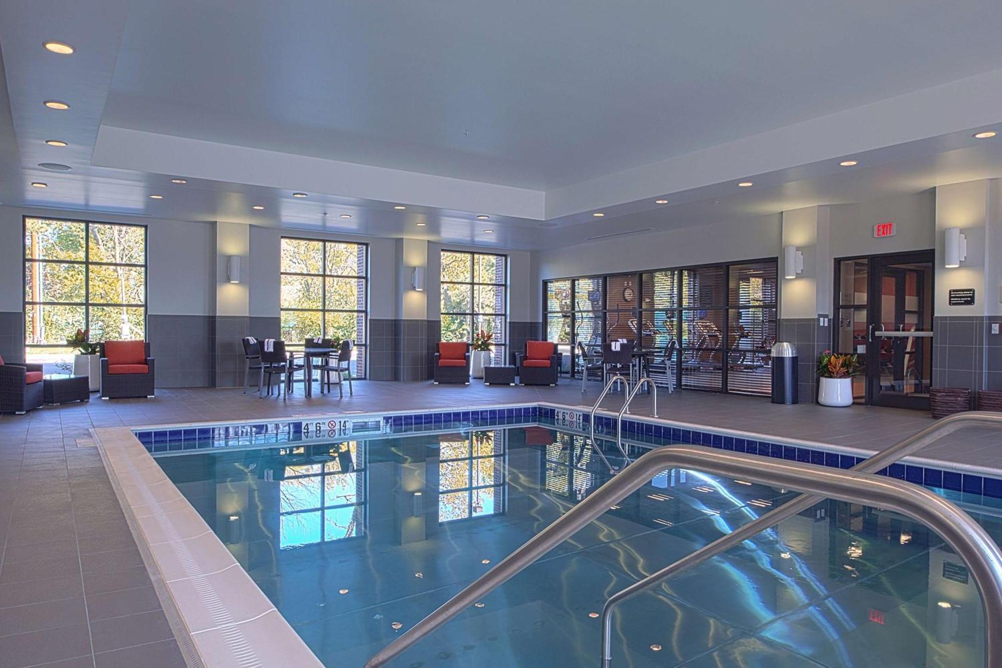 Hampton Inn & Suites Columbus/University Area Esterno foto