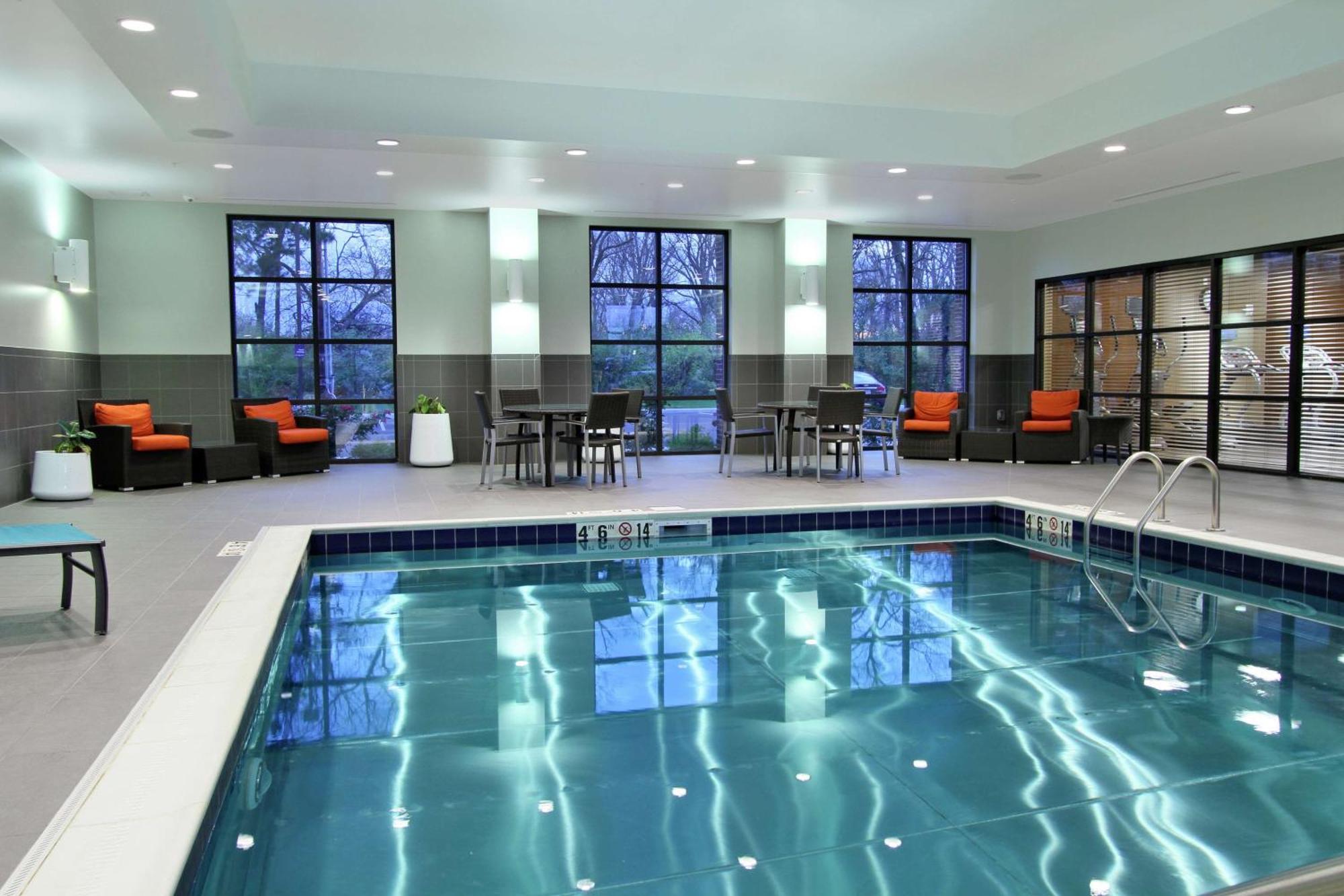 Hampton Inn & Suites Columbus/University Area Esterno foto